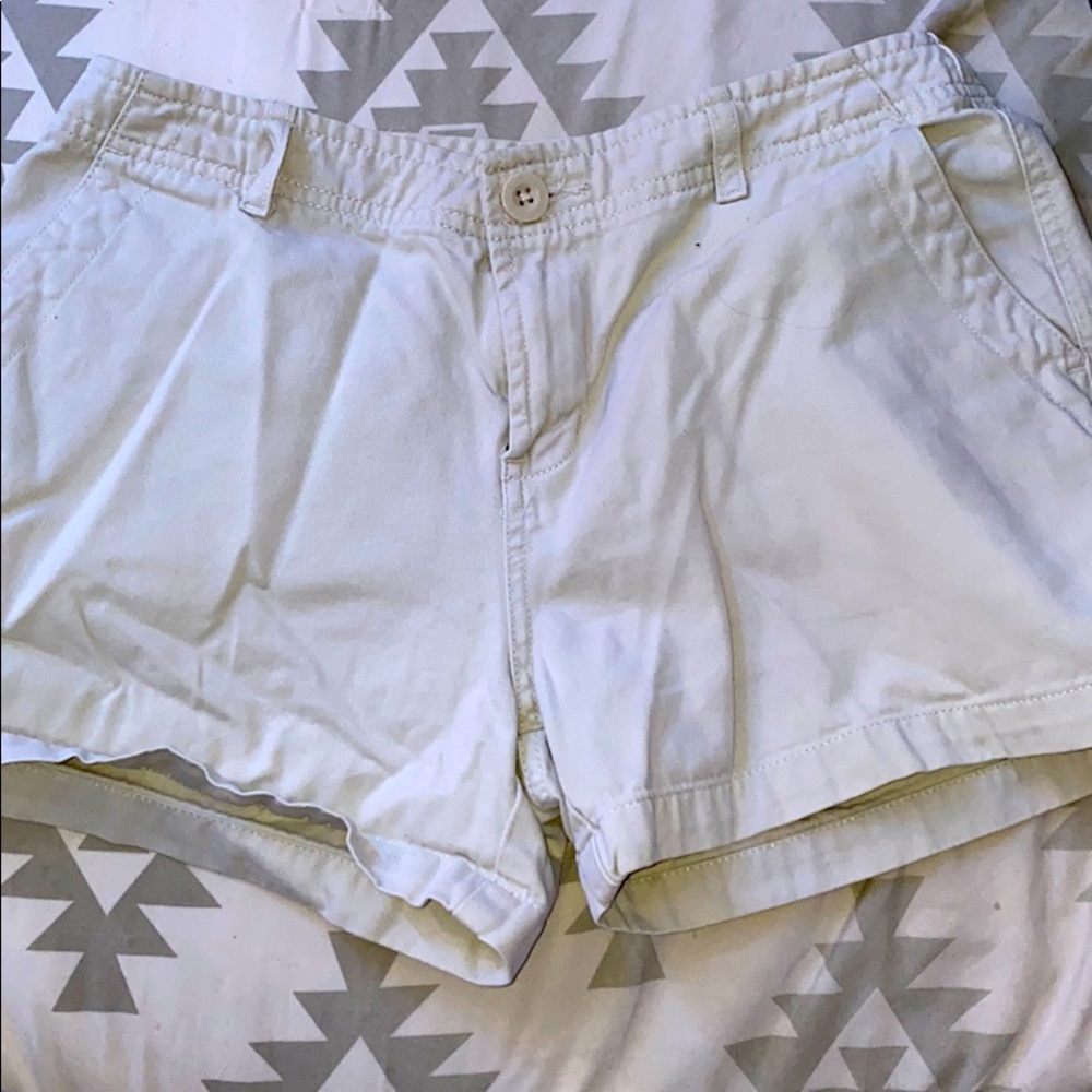 Tan Old Navy shorts.